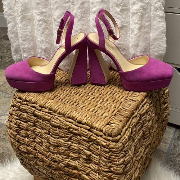 Jessica Simpson Deirea Size: 7.5 Worn only once                Like New - Picture 6 of 8